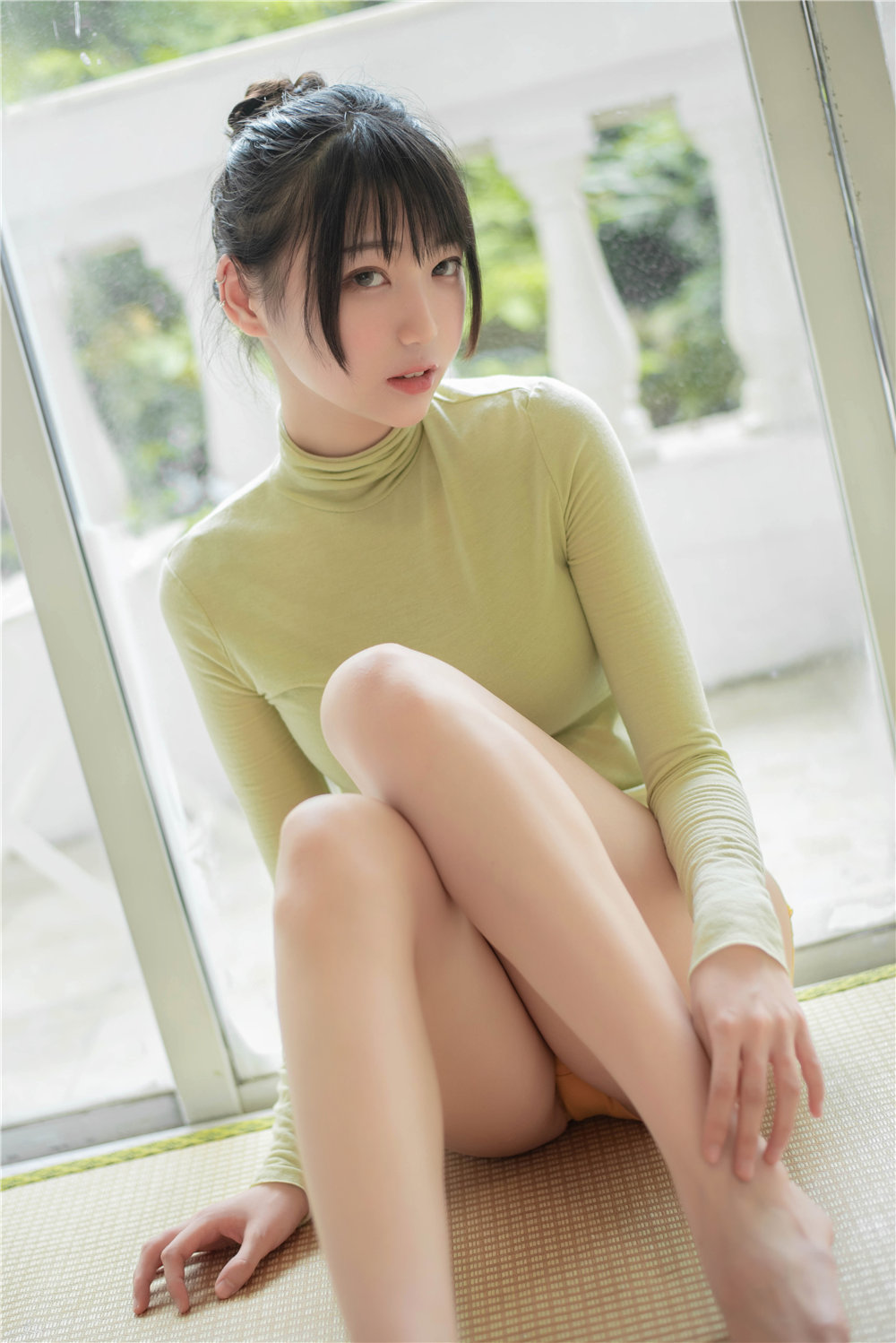 周叽是可爱兔兔 小清新居家服[16P-98M]