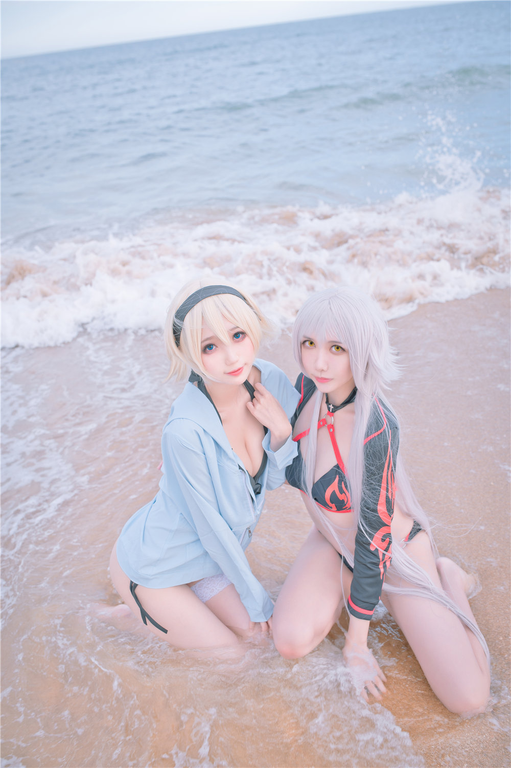 周叽是可爱兔兔 黑白贞双人泳衣[21P-188MB]