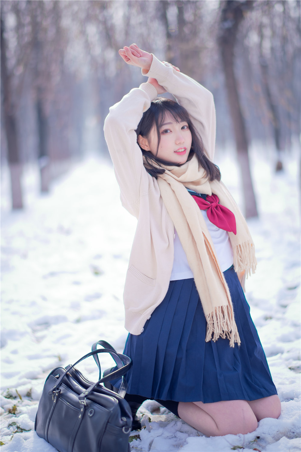 周叽是可爱兔兔 雪景jk[15P-130MB]