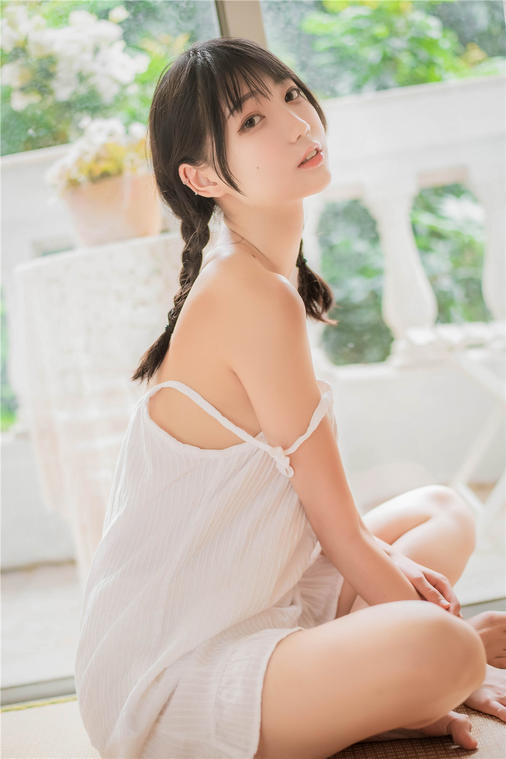 周叽是可爱兔兔 盛夏[19P-94MB]