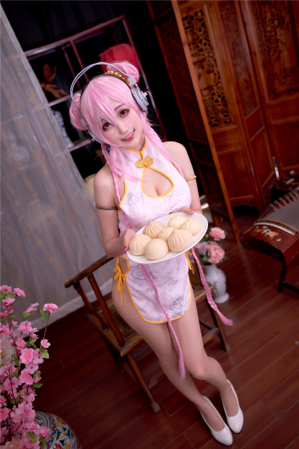 周叽是可爱兔兔 旗袍索尼子[14P-176MB]