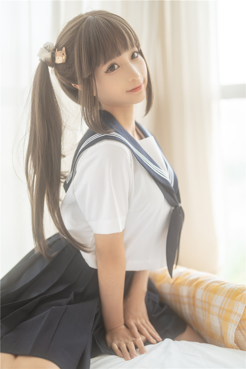 蠢沫沫 被窝JK [15P1V-400MB]