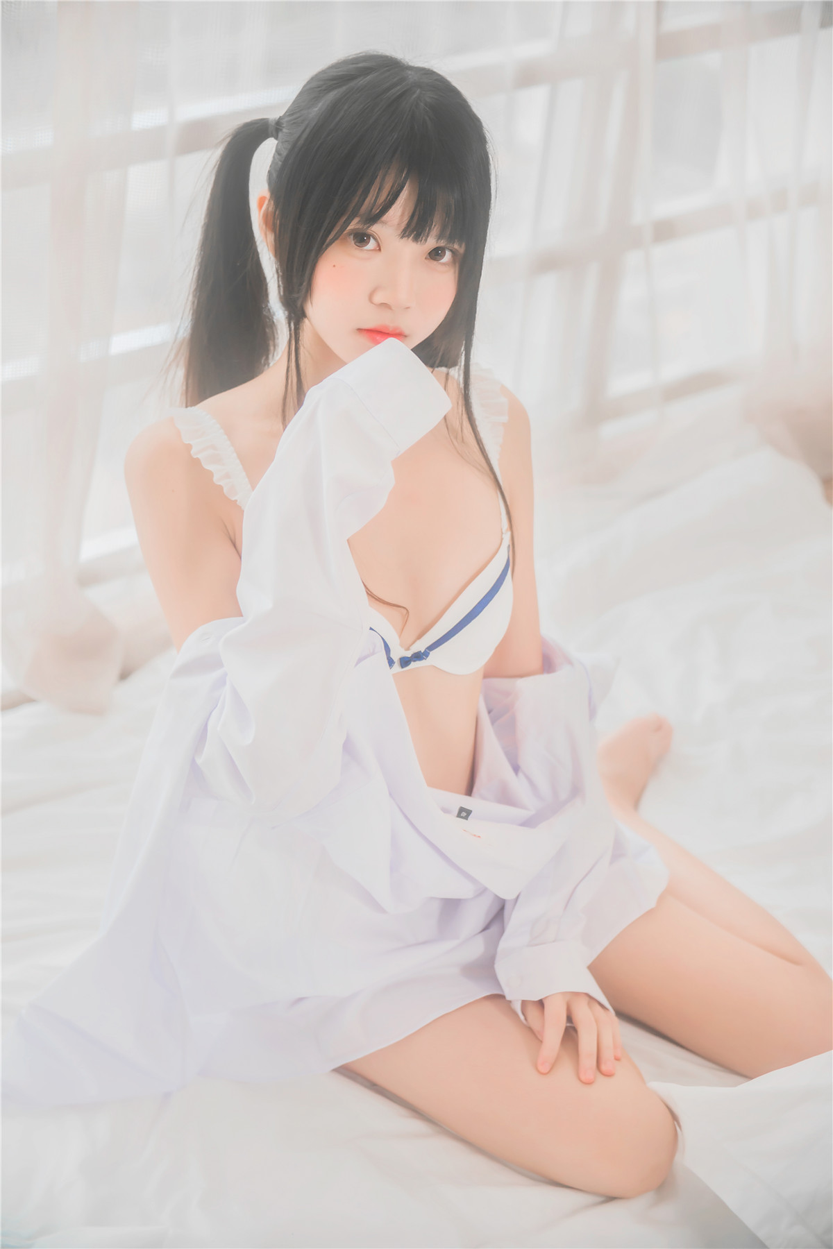 桜桃喵 白衬衫双马尾 [47P-345MB]