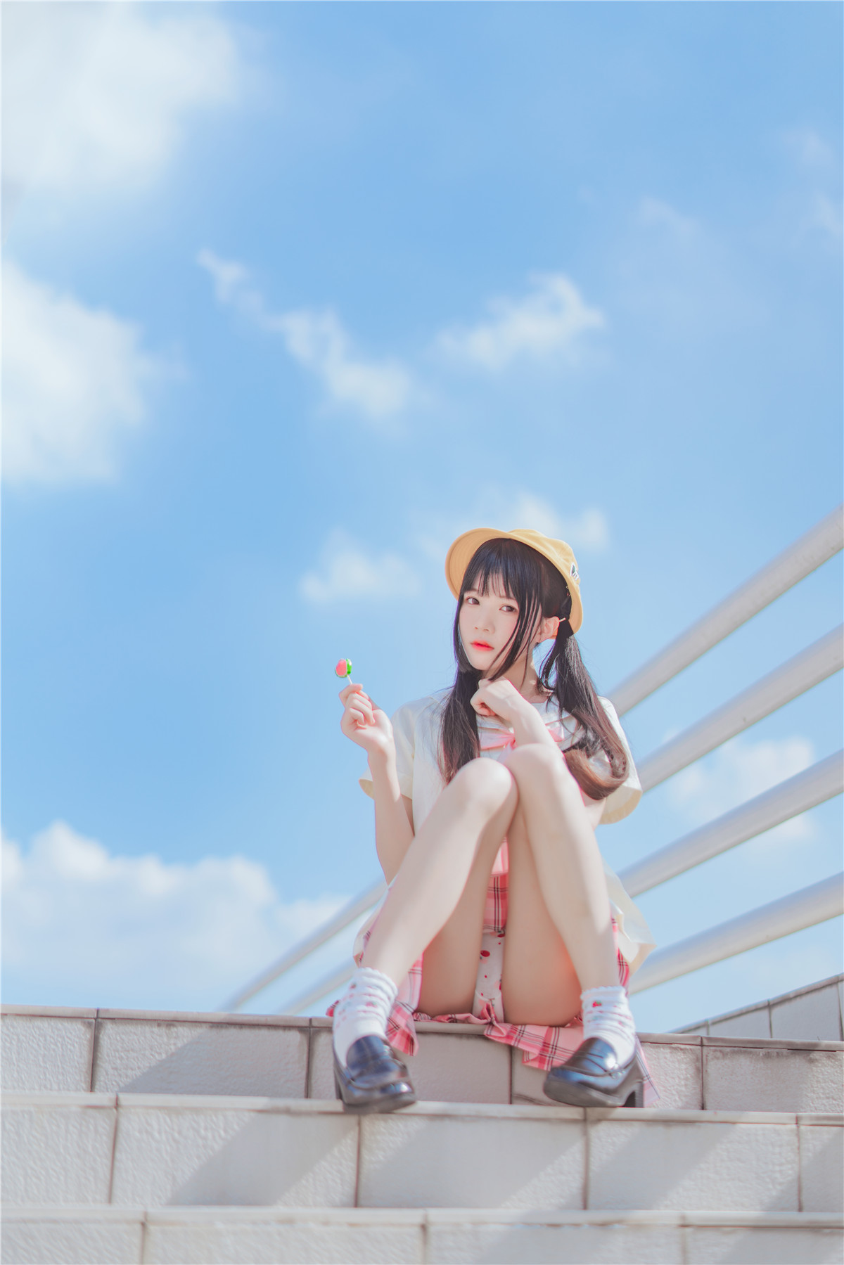 桜桃喵 幼稚园 [35P-490MB]