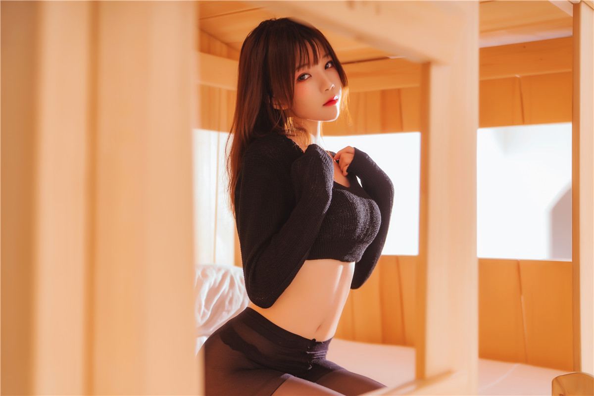 桜桃喵 小白 [33P-534MB]