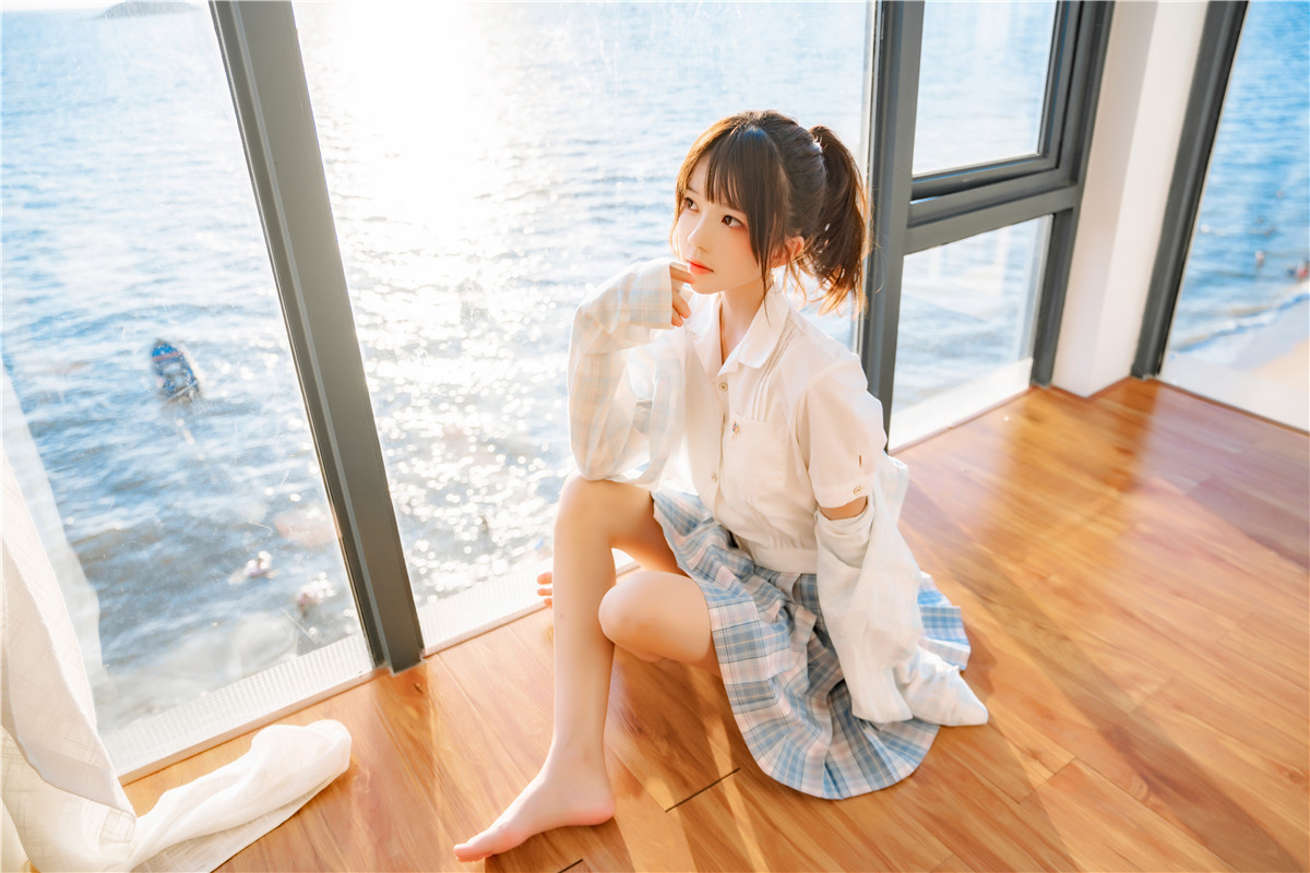 桜桃喵 感光 [30P-564MB]