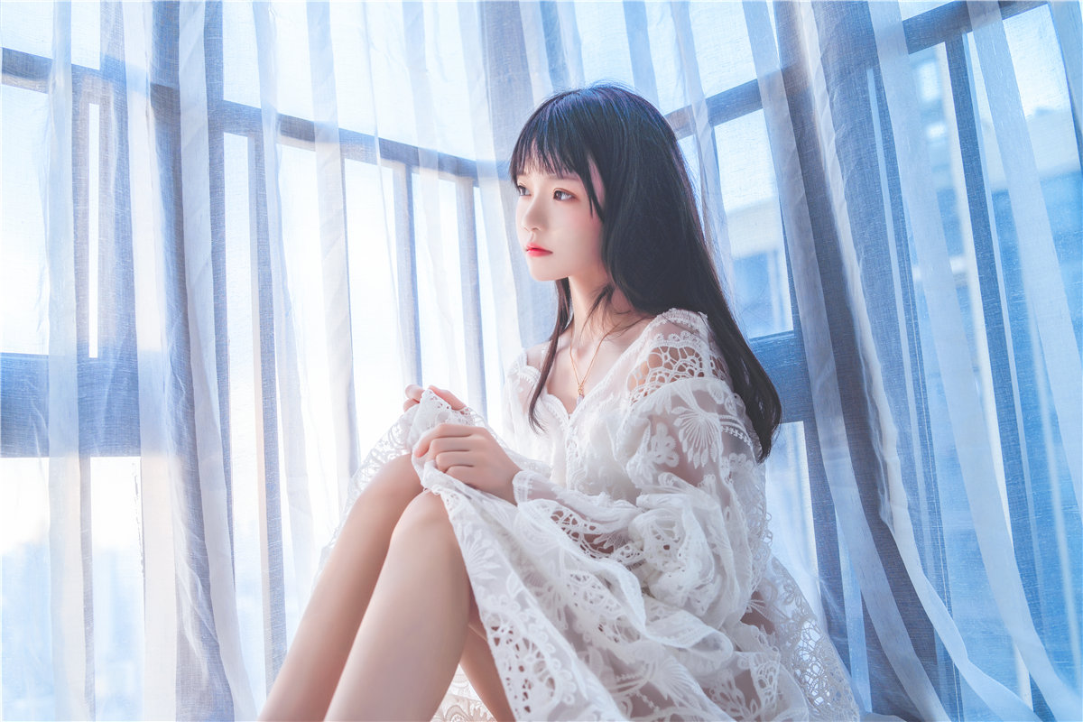 桜桃喵 初雪 [45P-915MB]