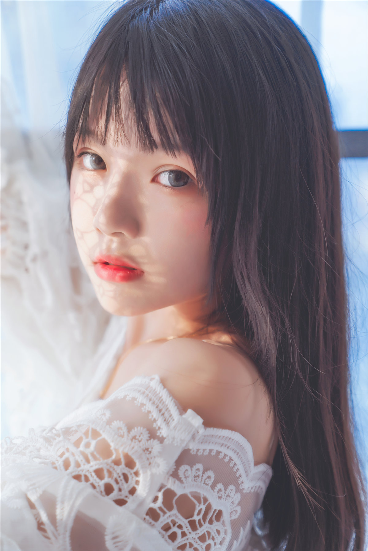 桜桃喵 初雪 [45P-915MB]