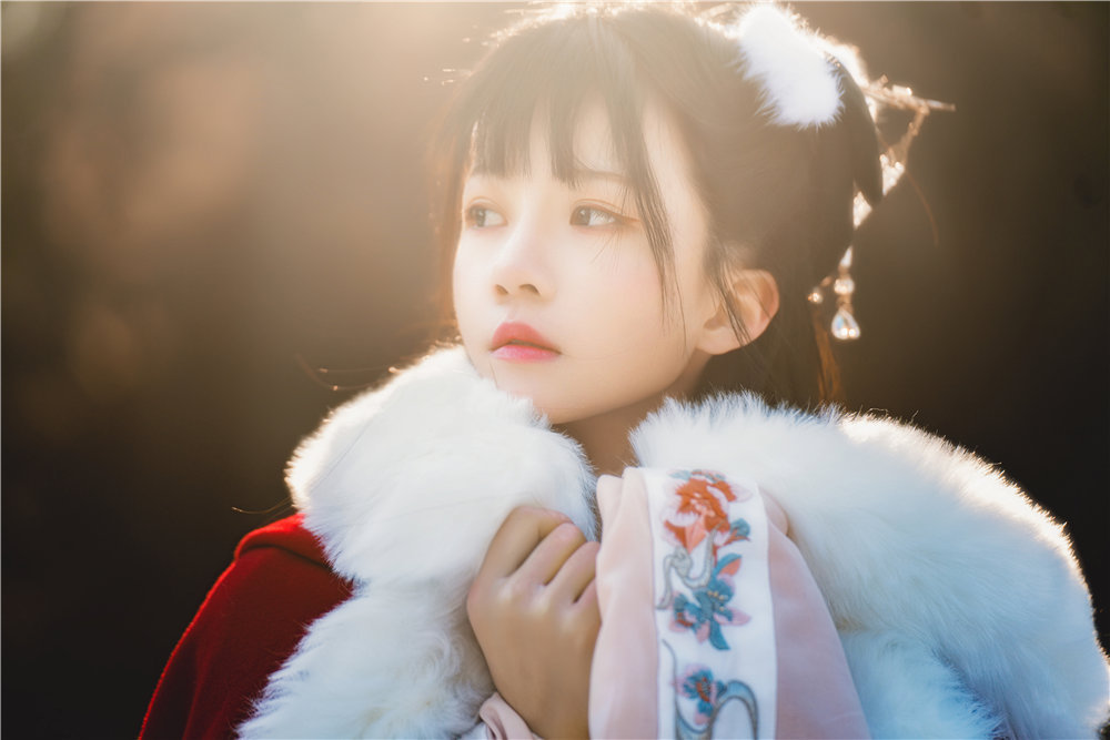 桜桃喵 熹微[30P-767MB]