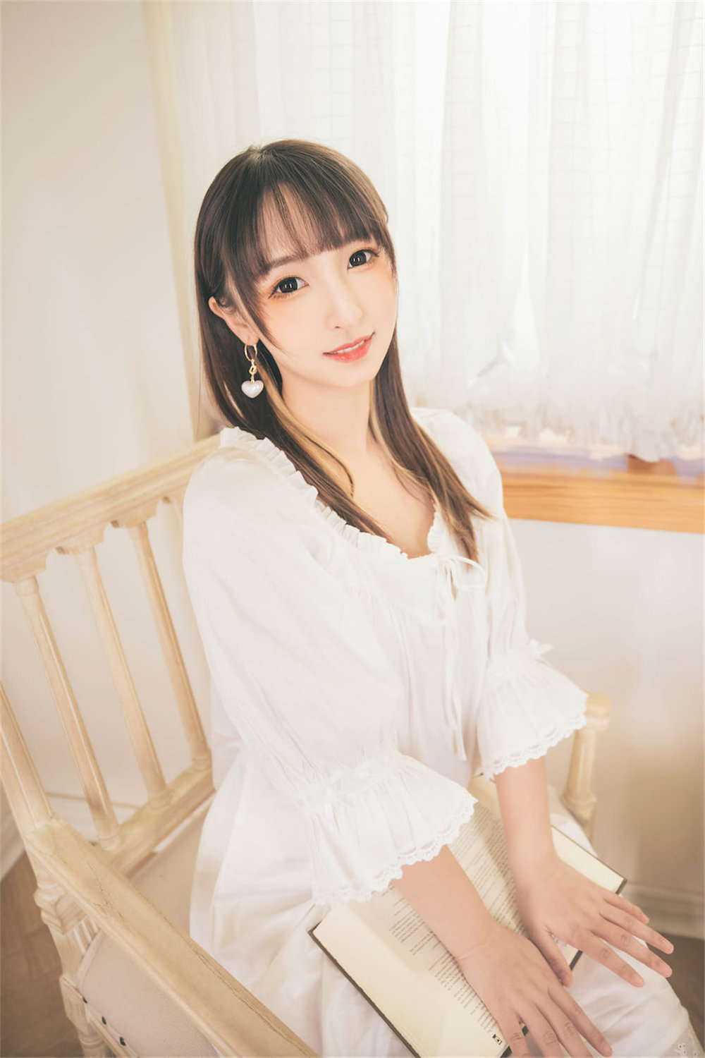 神楽坂真冬《許しの日》苦行修女(絶対企画)[150P2V-173MB]