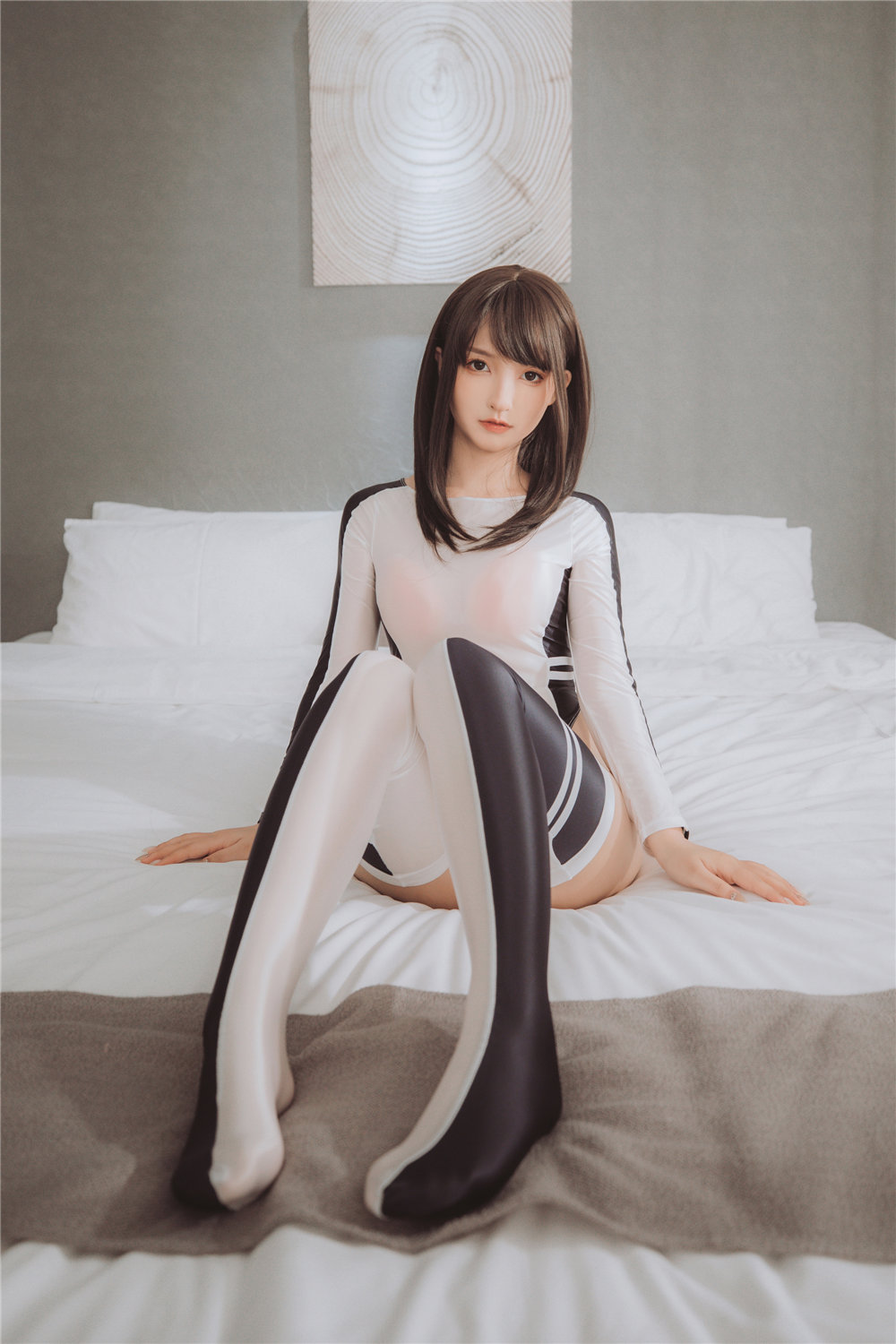 神楽坂真冬 竞泳主题《水之形2》[150P2V-853MB]