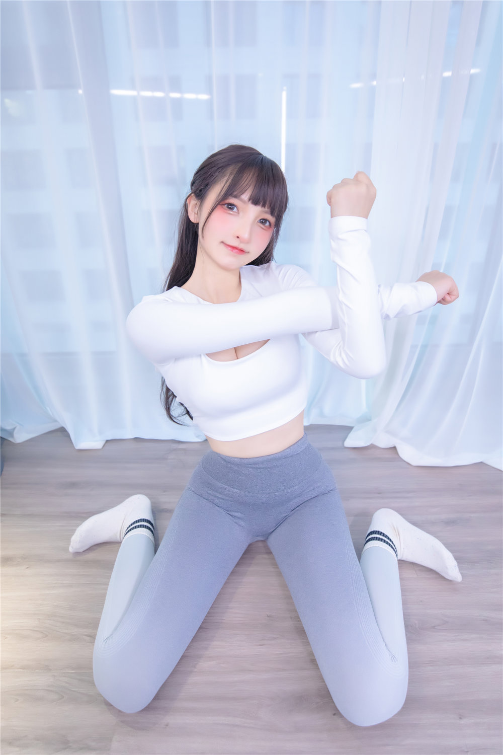 神楽坂真冬 瑜伽少女 [75P-207MB]