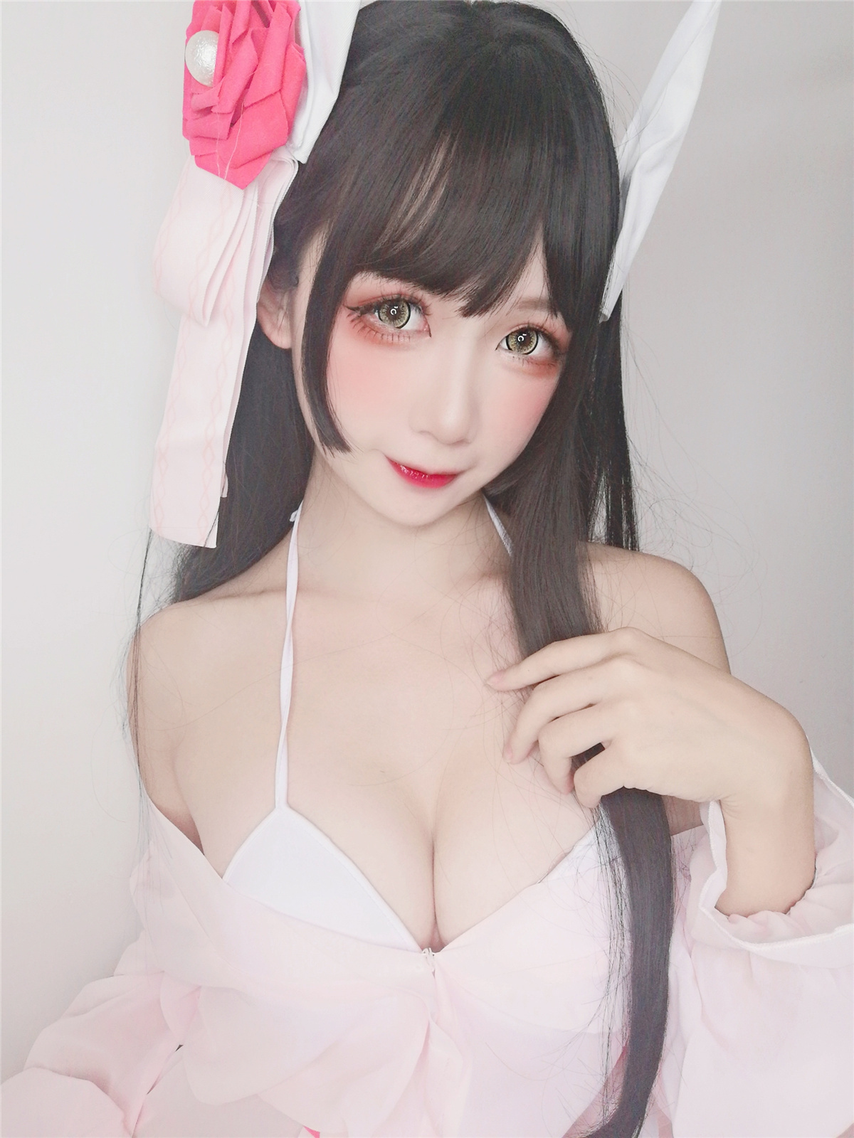 樱落酱w 鲟睡衣自拍[17P2V-40MB]