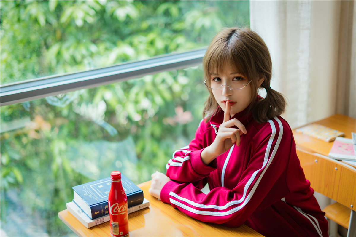 小仓千代w 红色体操服[48P-672MB]