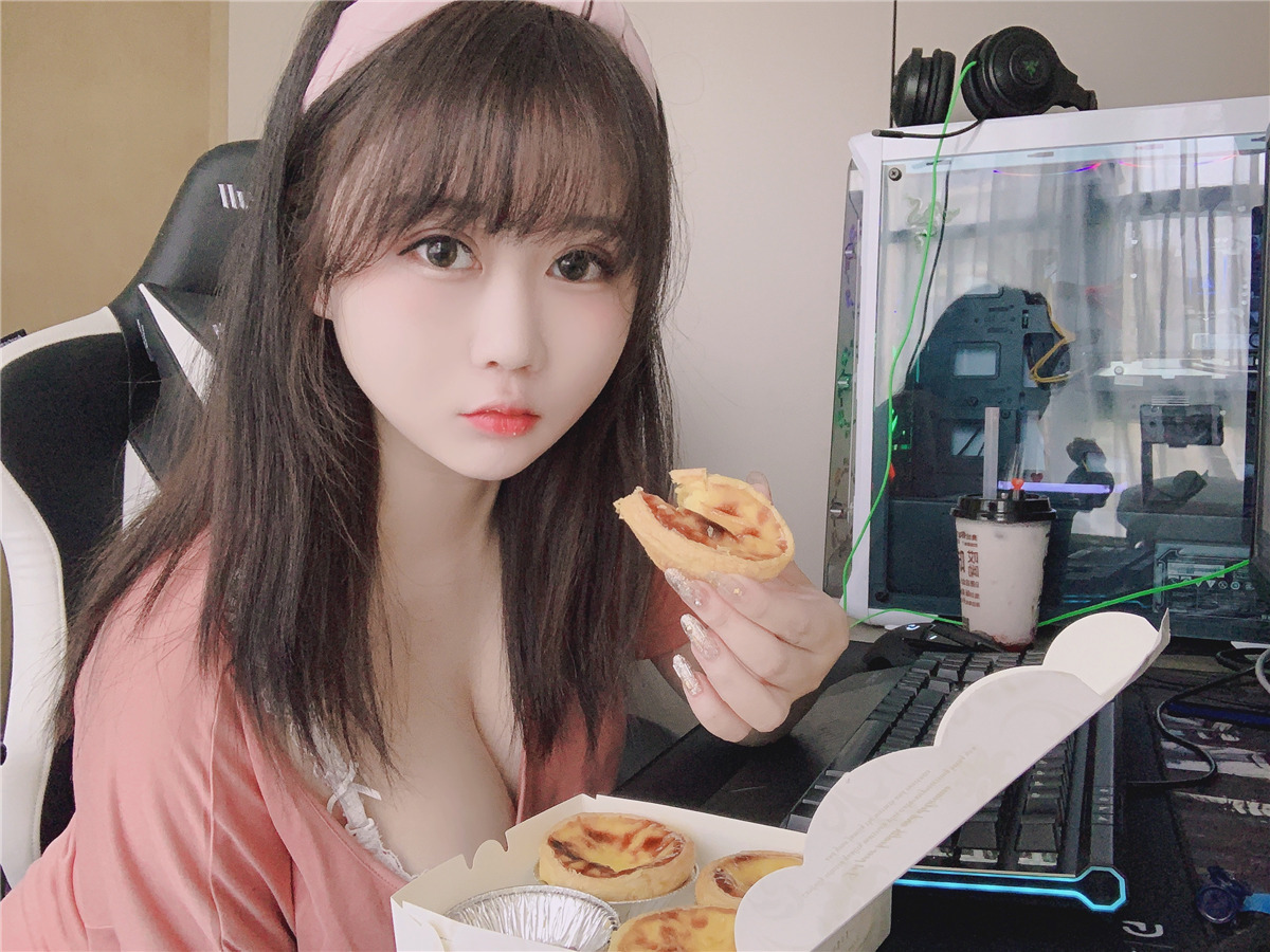 是依酱吖 宅女日常[31P-52MB]