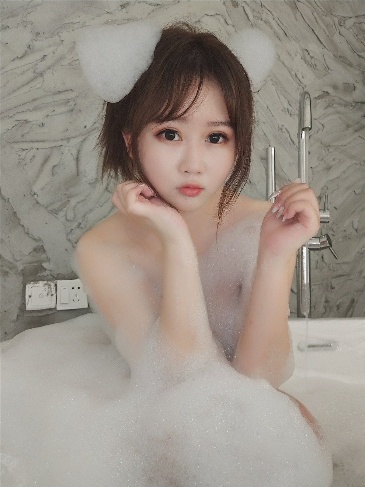 是依酱吖 羊咩咩[33P-61MB]