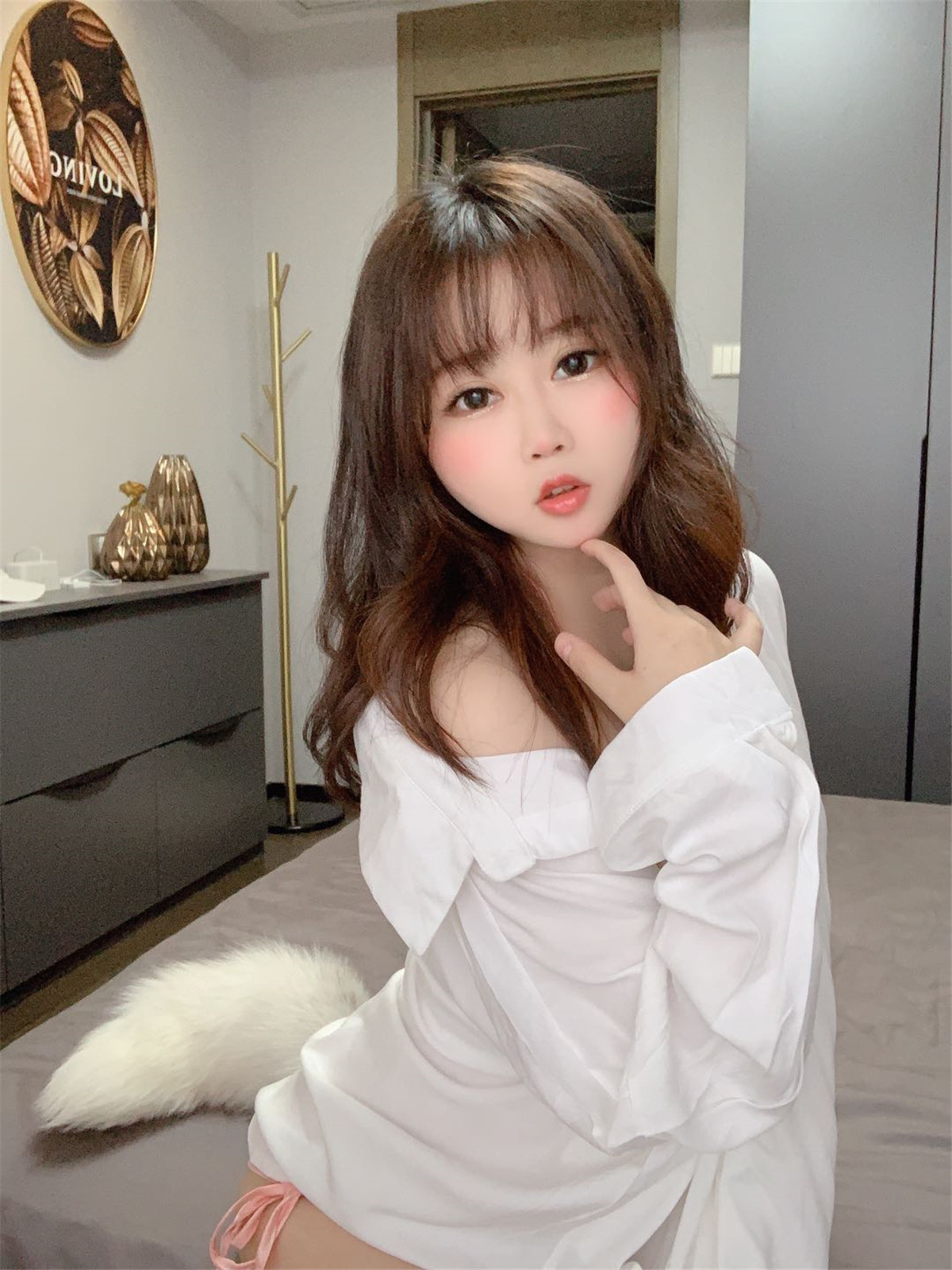 是依酱吖 尾巴[24P-3.6MB]