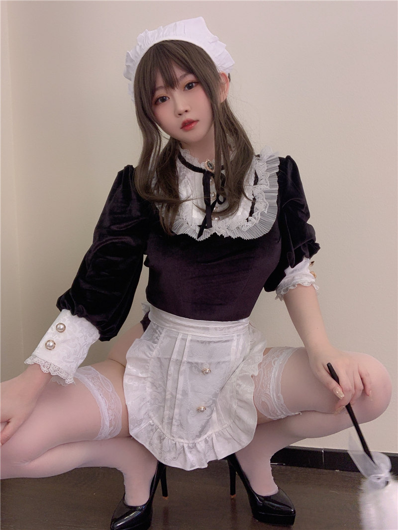 是依酱吖 女仆馆长[50P5V-225MB]