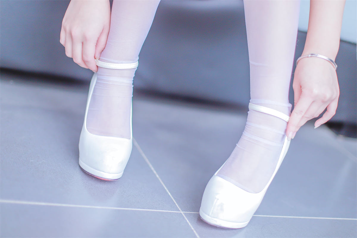 日奈娇 蓝色女仆 [46P-413MB]