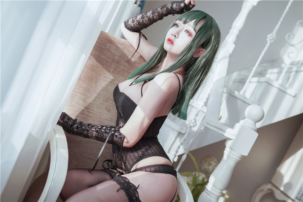 日奈娇 情趣黑丝[9P-161MB]