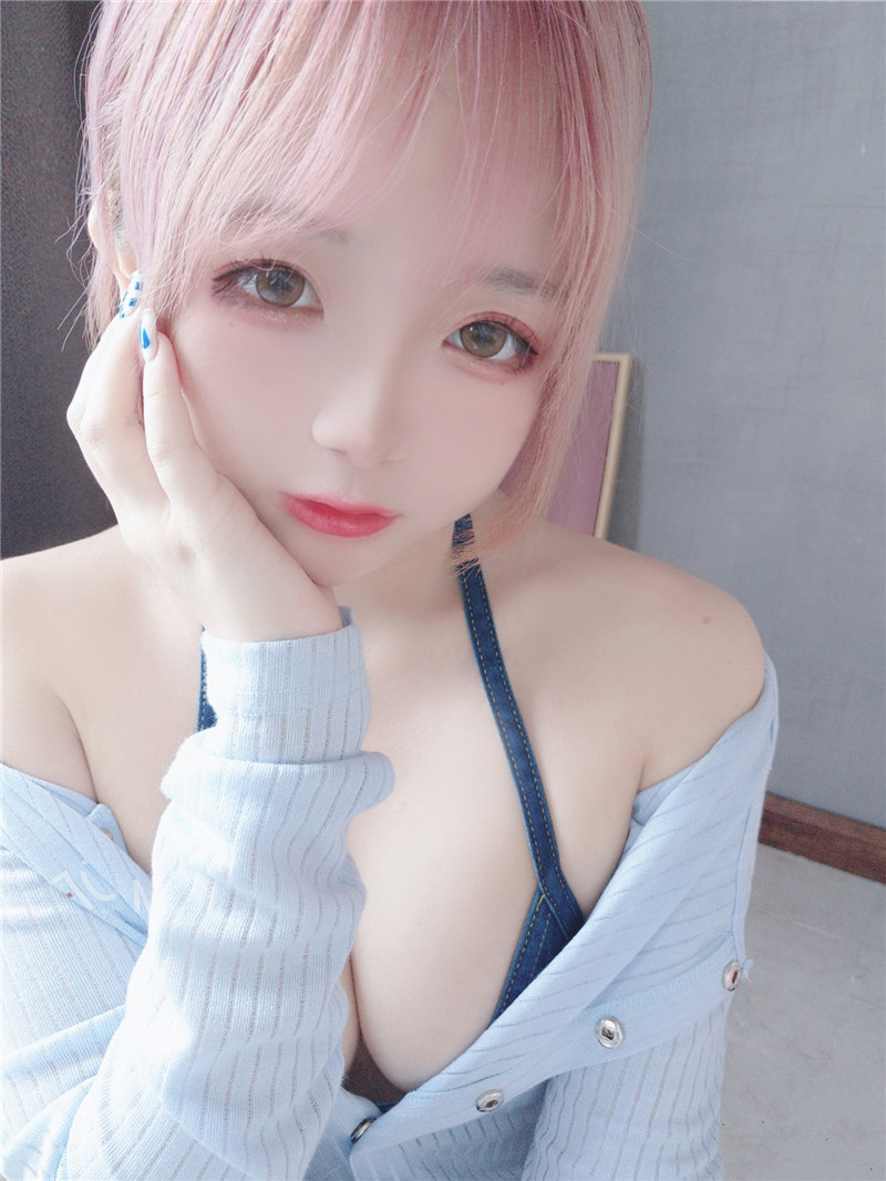 日奈娇 牛仔裤自拍[80P-132MB]