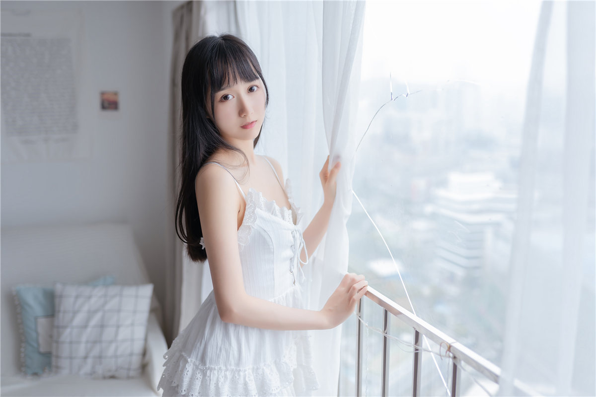 木棉棉OwO 白色睡裙[40P-161MB]