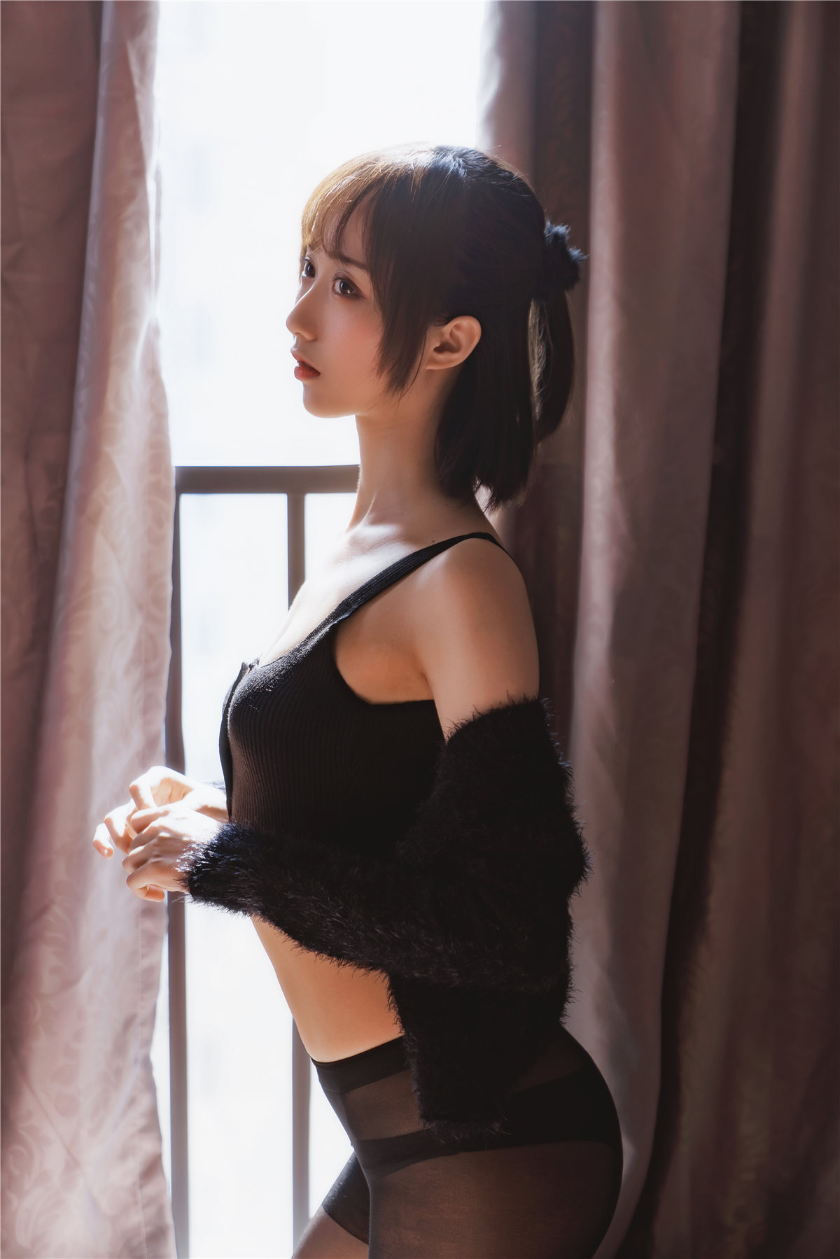 木棉棉OwO 黑丝私房2套[83P-1.57GB]