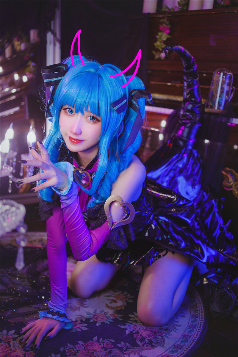 木棉棉OwO miku小恶魔[19P-221MB]