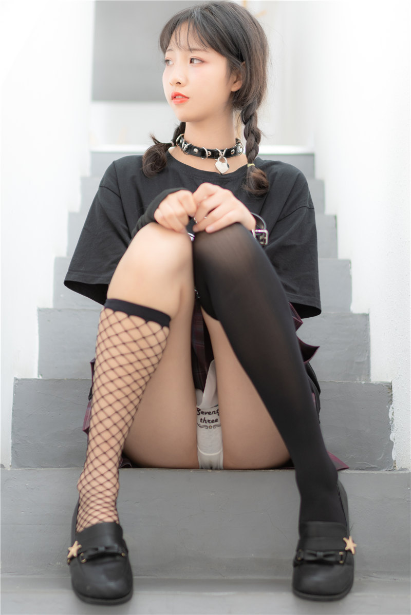 西瓜少女 JK双拼袜 [36P-231MB]