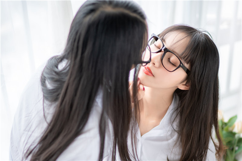 西瓜少女 黑丝百合[54P-419MB]