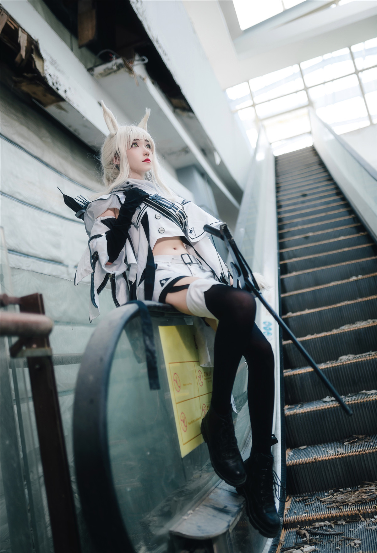 南桃Momoko 白金常服 [17P-34MB]