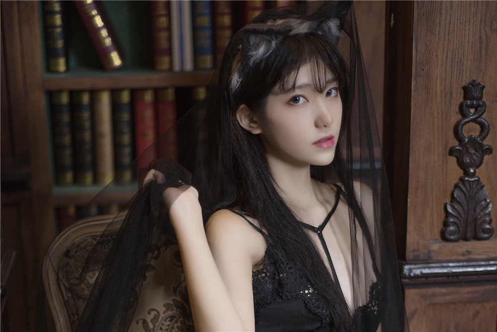 南桃Momoko 兽 [18P-55MB]