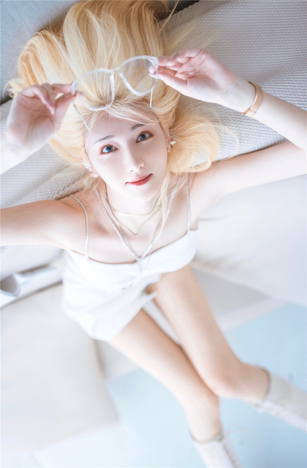 南桃Momoko 白色制服 [9P-25MB]