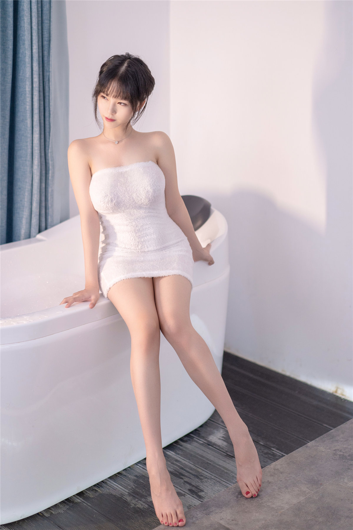 抖娘-利世 浴缸[36P-127MB]