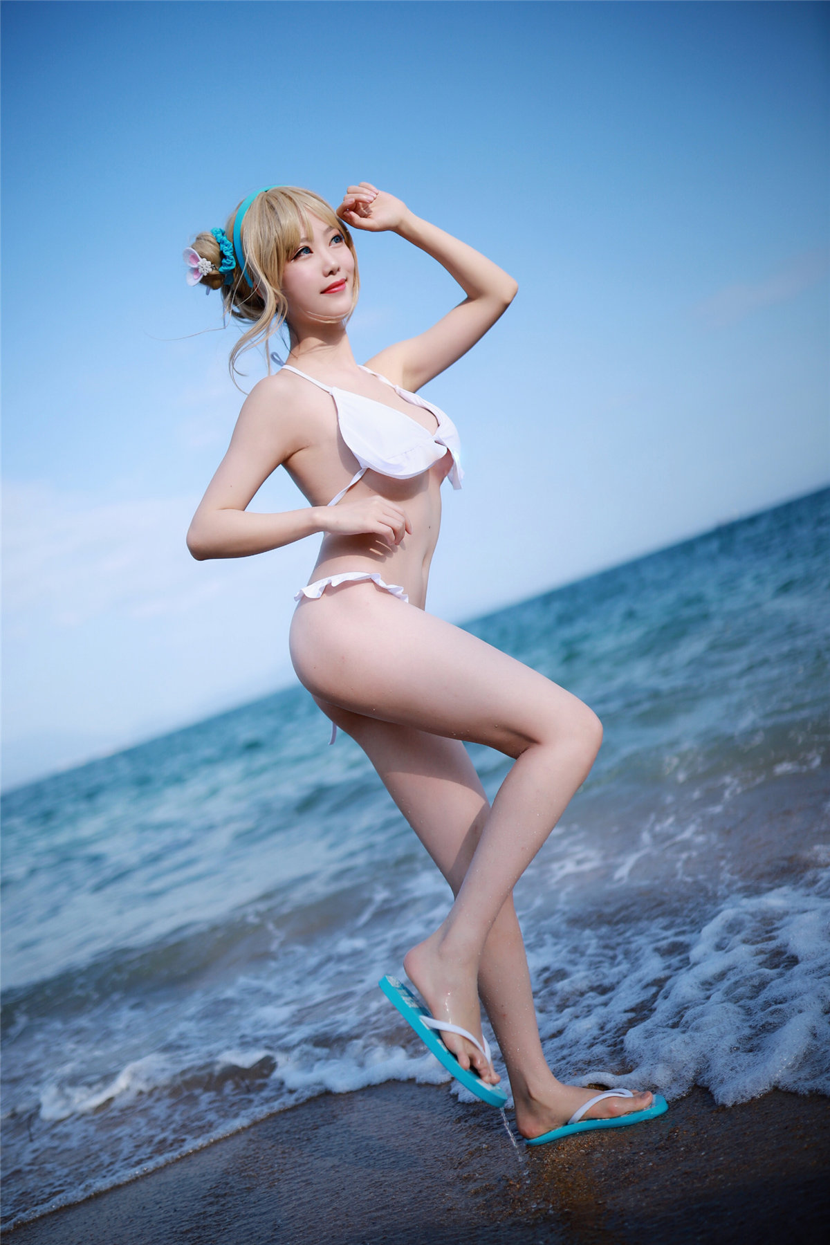 抖娘-利世 海边索米[30P-88MB]