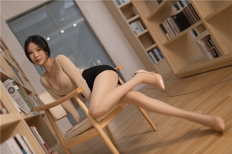 抖娘-利世 图书馆事件 [104P-1.30GB]