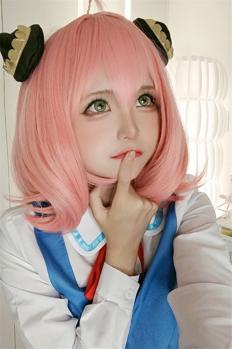 蠢沫沫 四套自拍（血小板+黄漫老师+洛天依+间谍过家家）[28P-15MB]