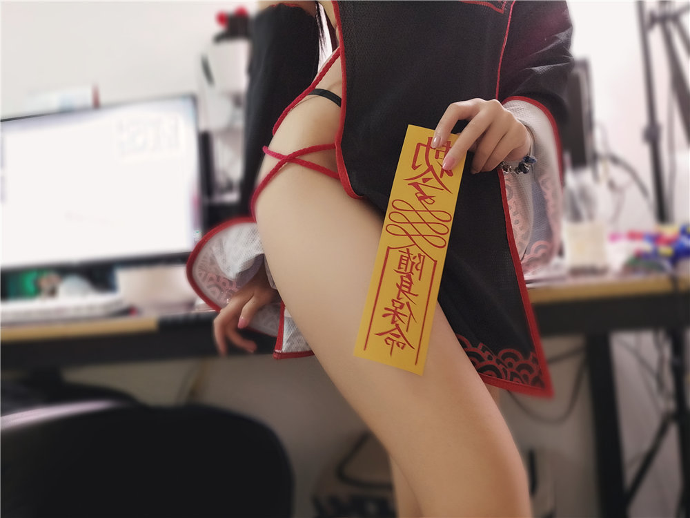 猫君君_MaoJun 小僵尸[14P-65MB]