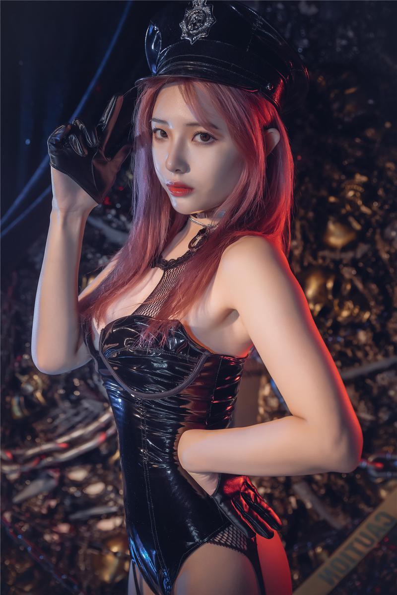 雯妹不讲道理 超S女警 [32P5V-434MB]