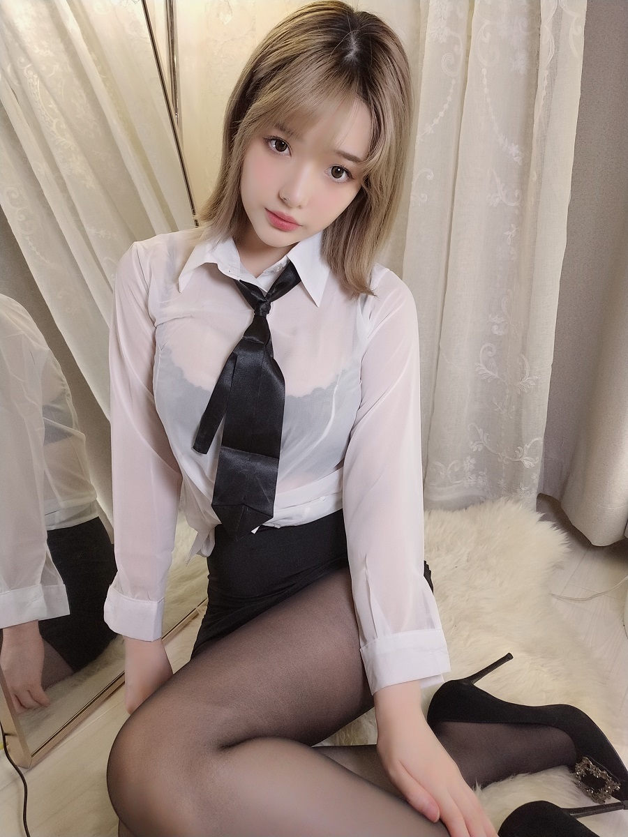 雯妹不讲道理-520豪华特辑-白衬衫[30P]