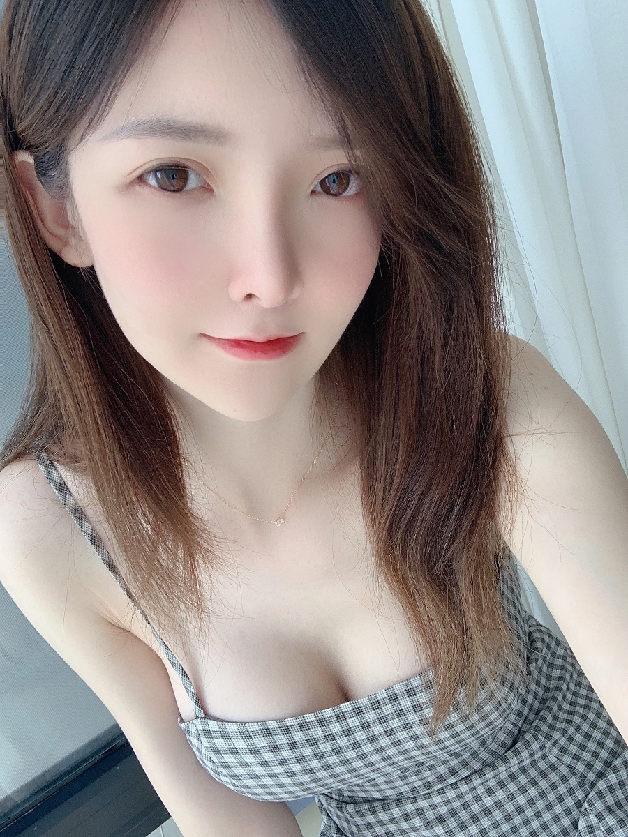 一小央泽-泽鸽小日常之真空背带裤过膝袜[16P+55V]