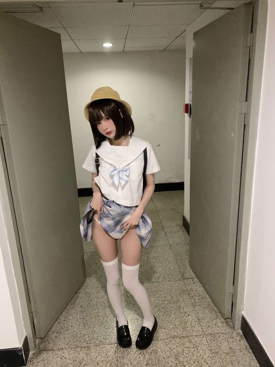 西园寺南歌-主人的任务1.0[40P+7V]