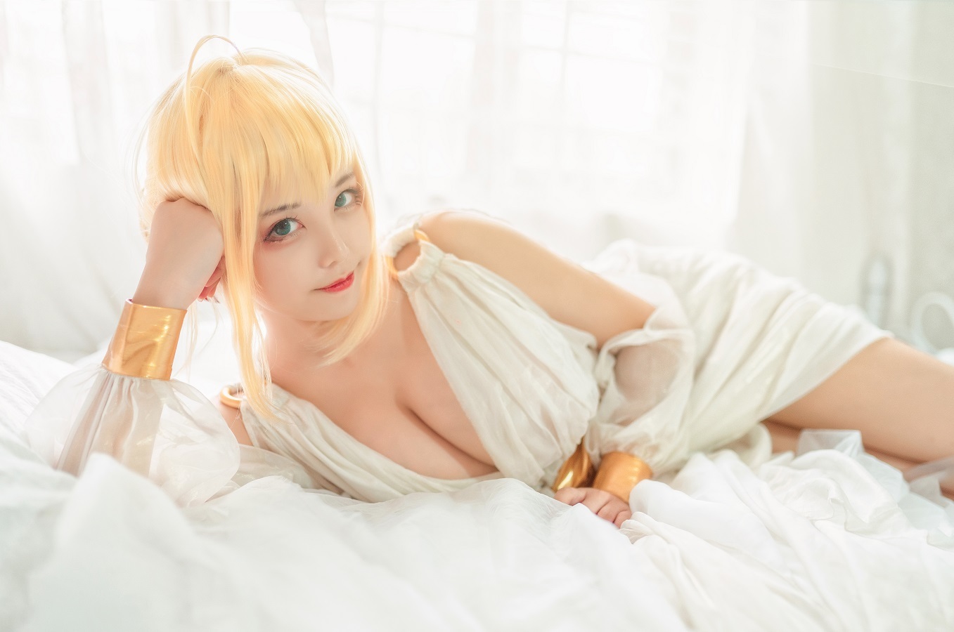 蜜汁猫裘 尼禄睡裙[10P]